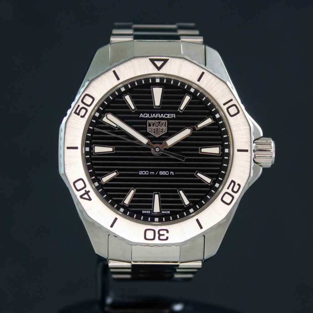 Tag Heuer Aquaracer Professional 200