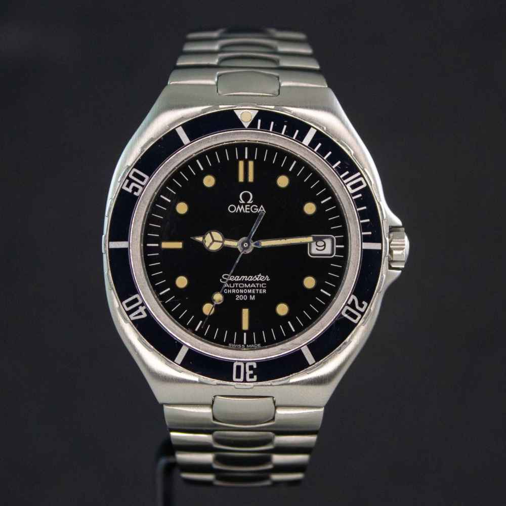 Omega Seamaster 200m