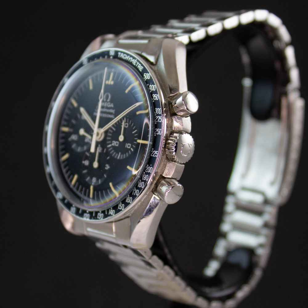 Watch Omega Speedmaster second-hand