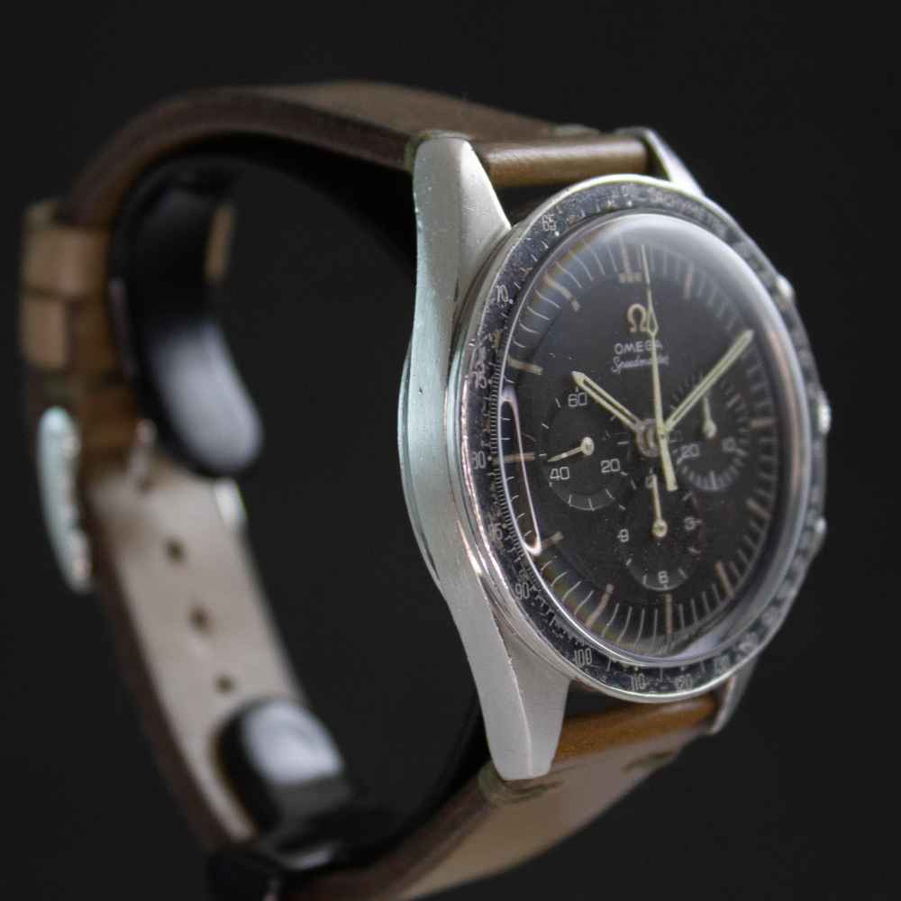 Watch Omega Speedmaster second-hand