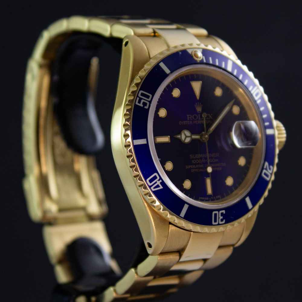 Watch Rolex Submariner Date 18k second-hand