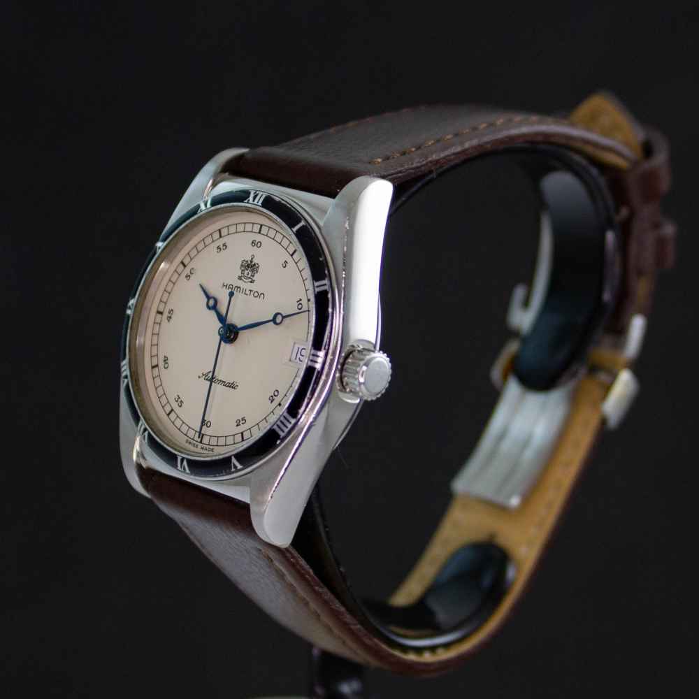 Watch Varios Hamilton Ovetto second-hand