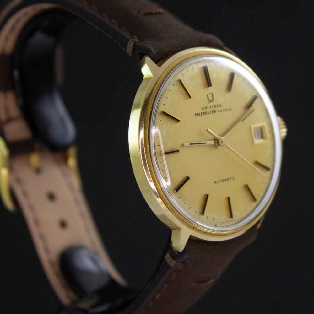 Watch Universal Geneve Polerouter Date second-hand