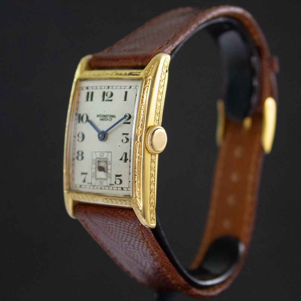 Watch IWC Classic Square 18k second-hand