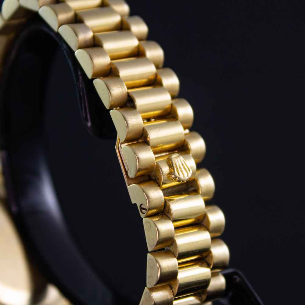 Watch Rolex Day-Date '' Linen Dial '' second-hand