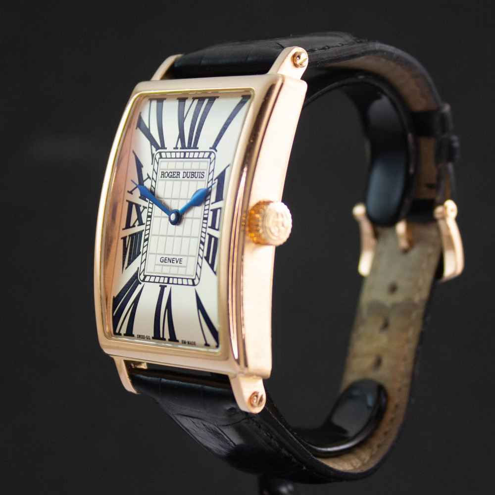 Watch Varios Roger Dubuis Much More 18k second-hand