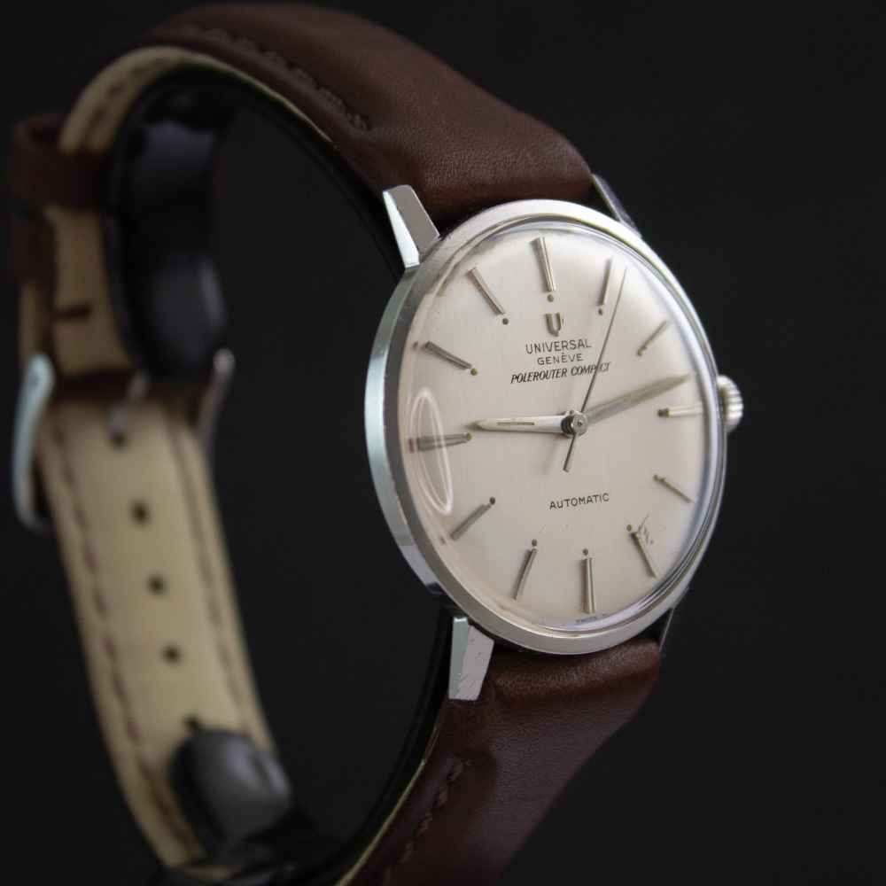 Watch Universal Geneve Polerouter Compact second-hand