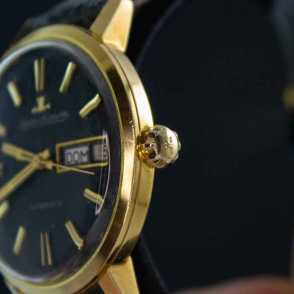 Watch Jaeger-LeCoultre Club Day Date 18k second-hand