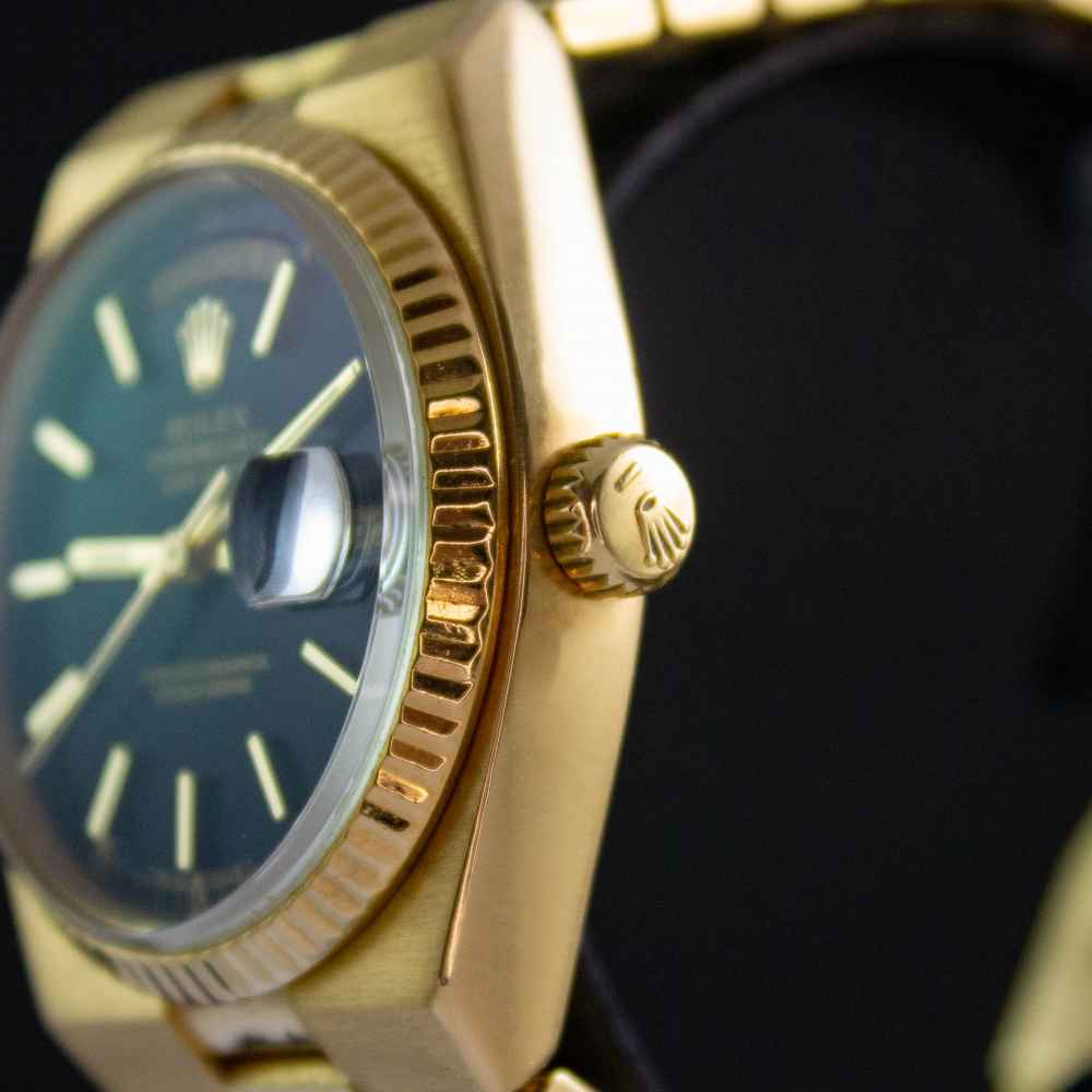 Watch Rolex Day-Date Oysterquartz second-hand