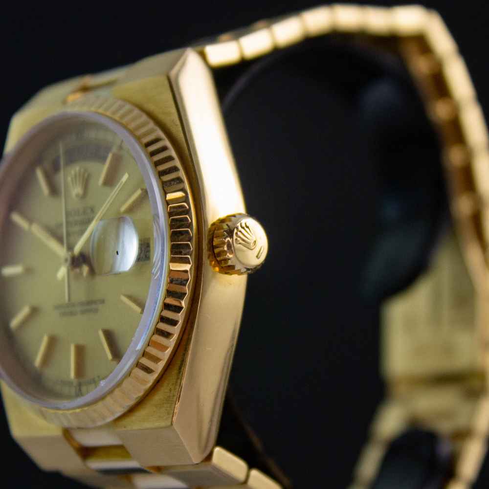 Watch Rolex Day-Date Oysterquartz second-hand