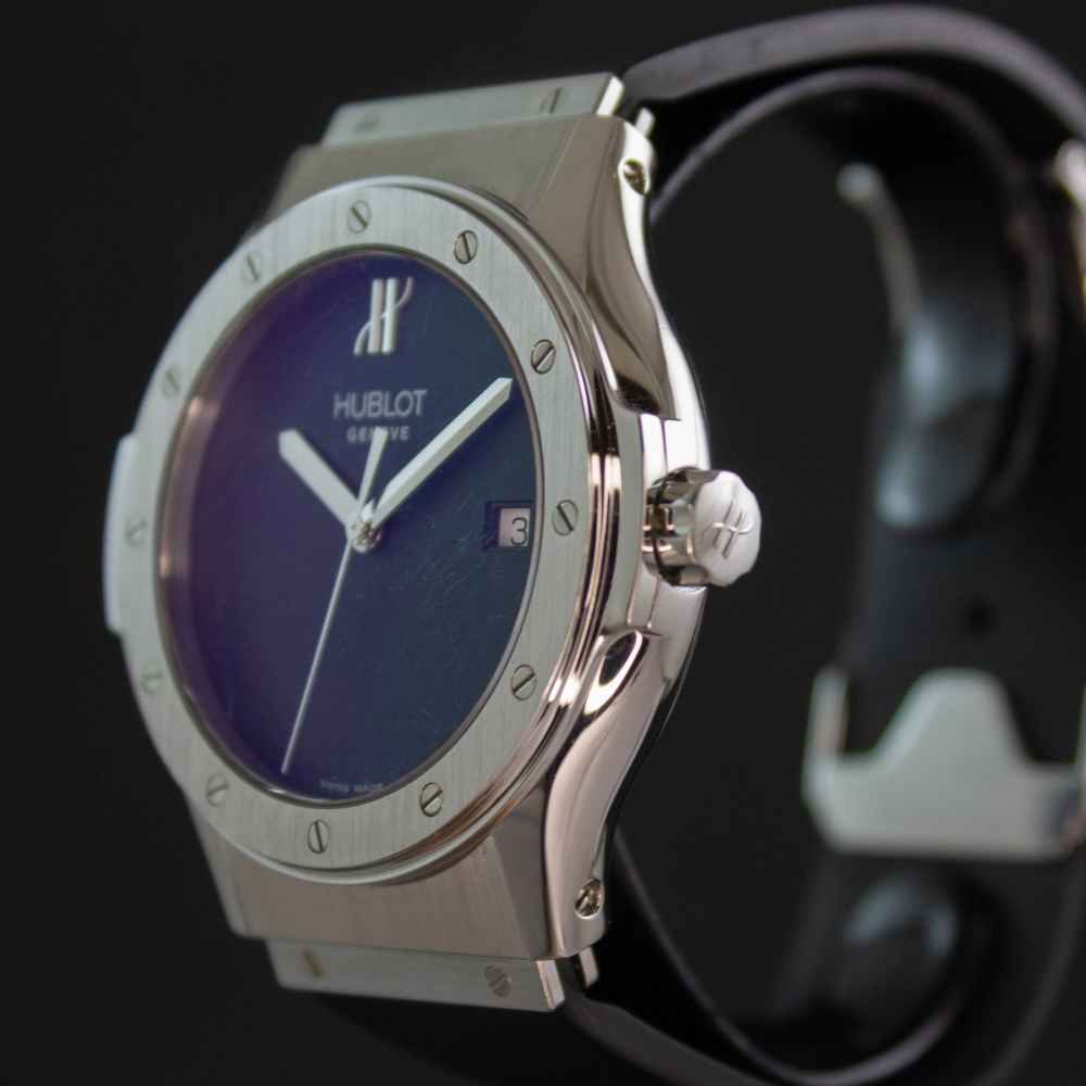 Watch Hublot Classic 41 second-hand