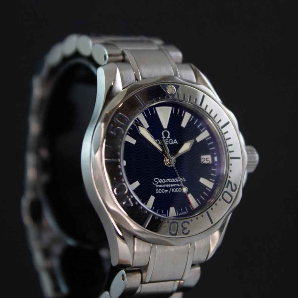 Watch Omega Seamaster 300m second-hand