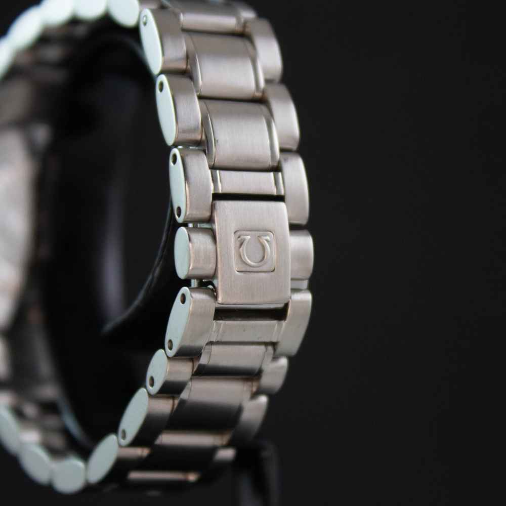 Watch Omega Seamaster 300m second-hand