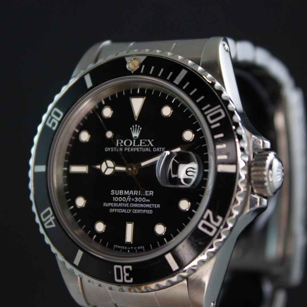Watch Rolex Submariner Date second-hand