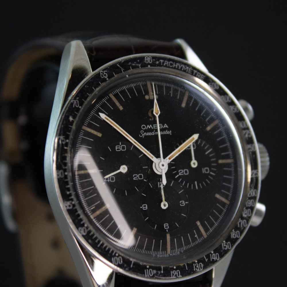 Watch Omega Speedmaster second-hand