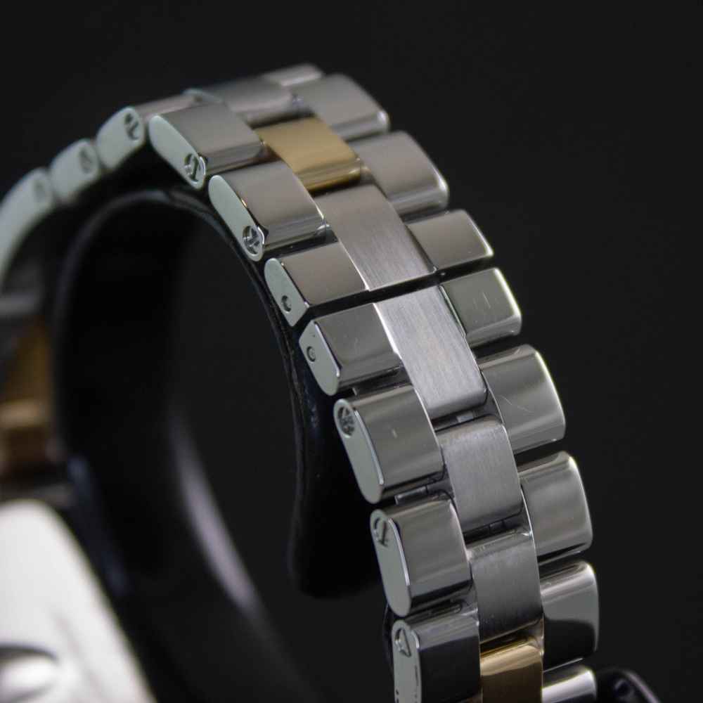 Watch Cartier Roadster second-hand