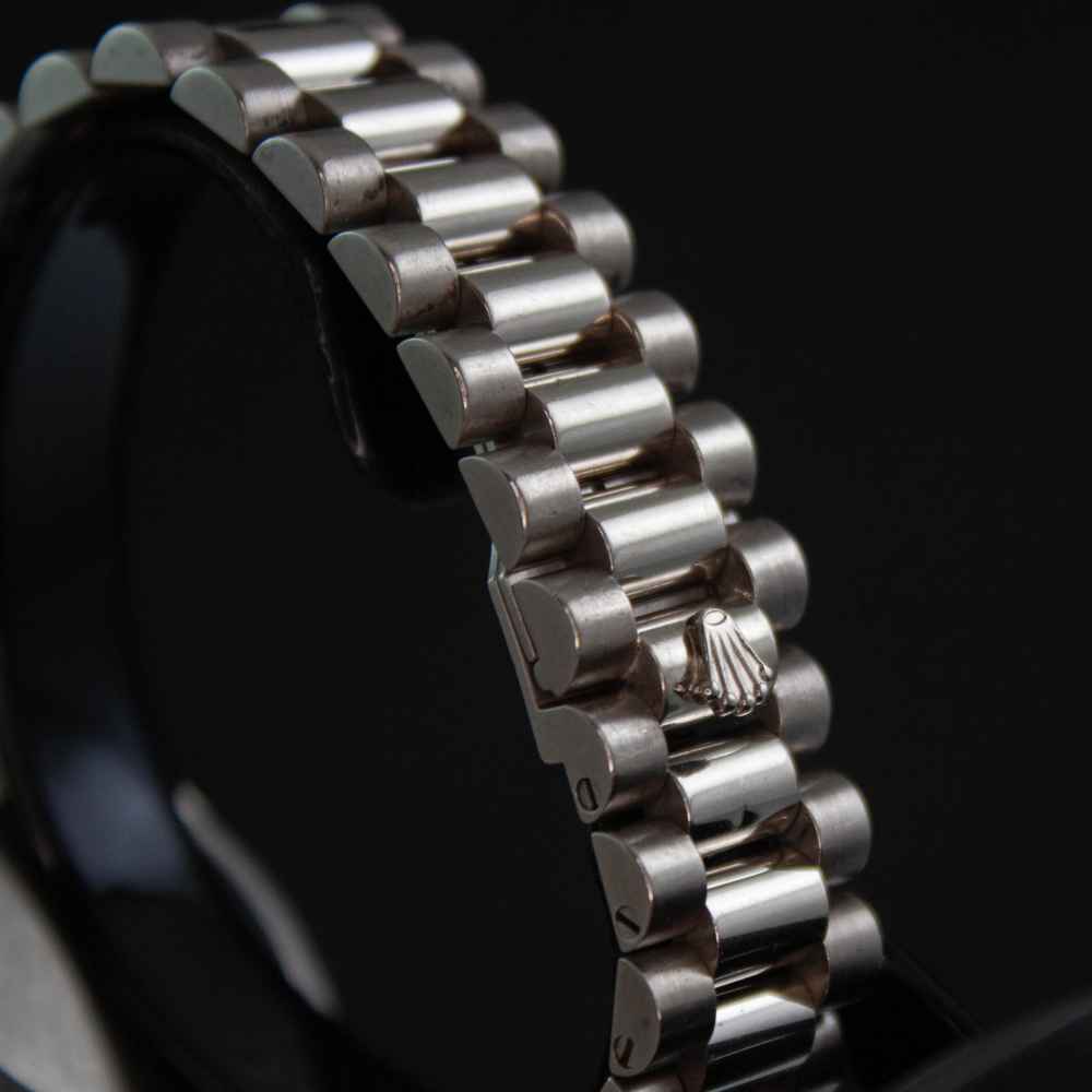 Watch Rolex Day-Date second-hand