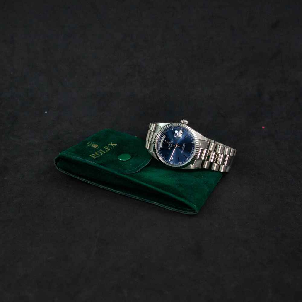 Watch Rolex Day-Date second-hand