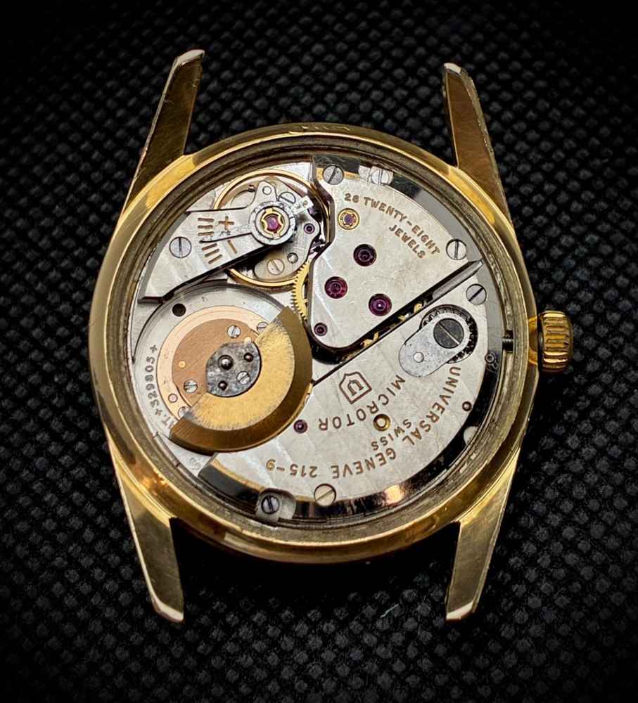 Watch Universal Geneve Polerouter second-hand