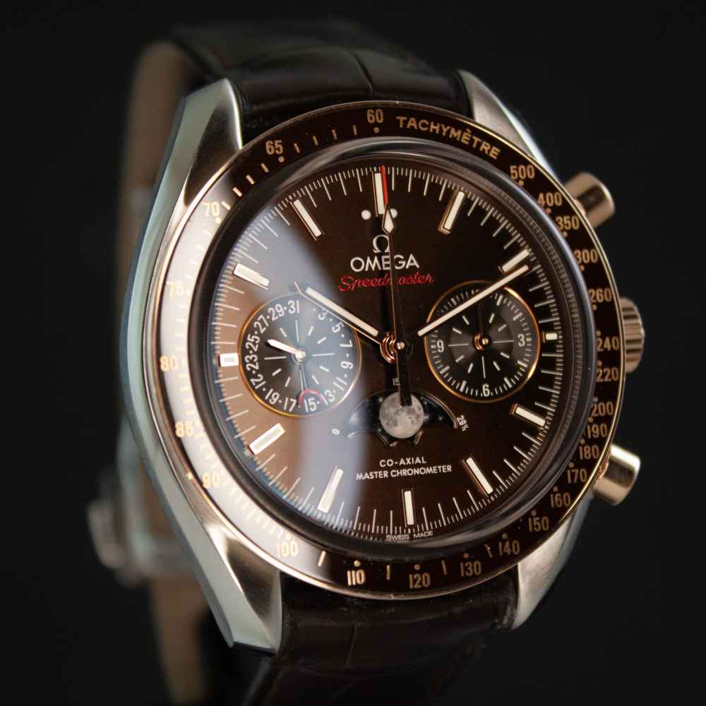 Watch Omega Speedmaster Moonphase second-hand