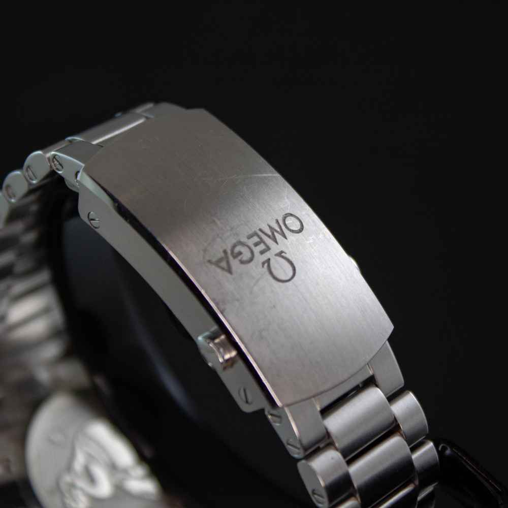 Watch Omega Speedmaster Mark II second-hand