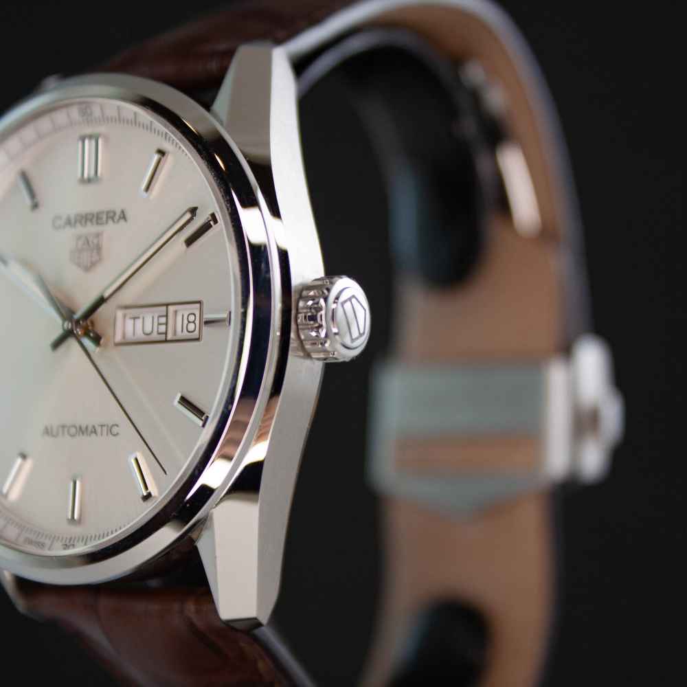 Watch Tag Heuer Carrera second-hand