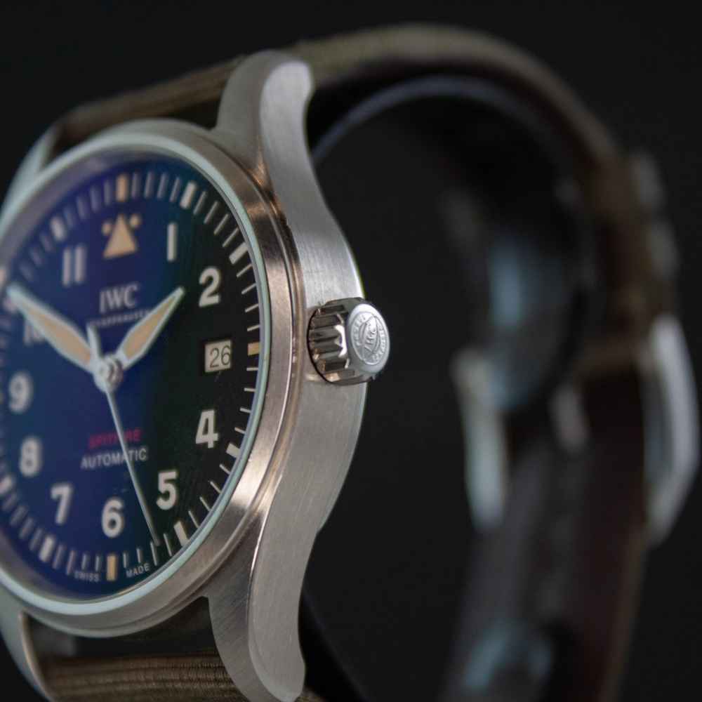 Watch IWC Spitfire second-hand