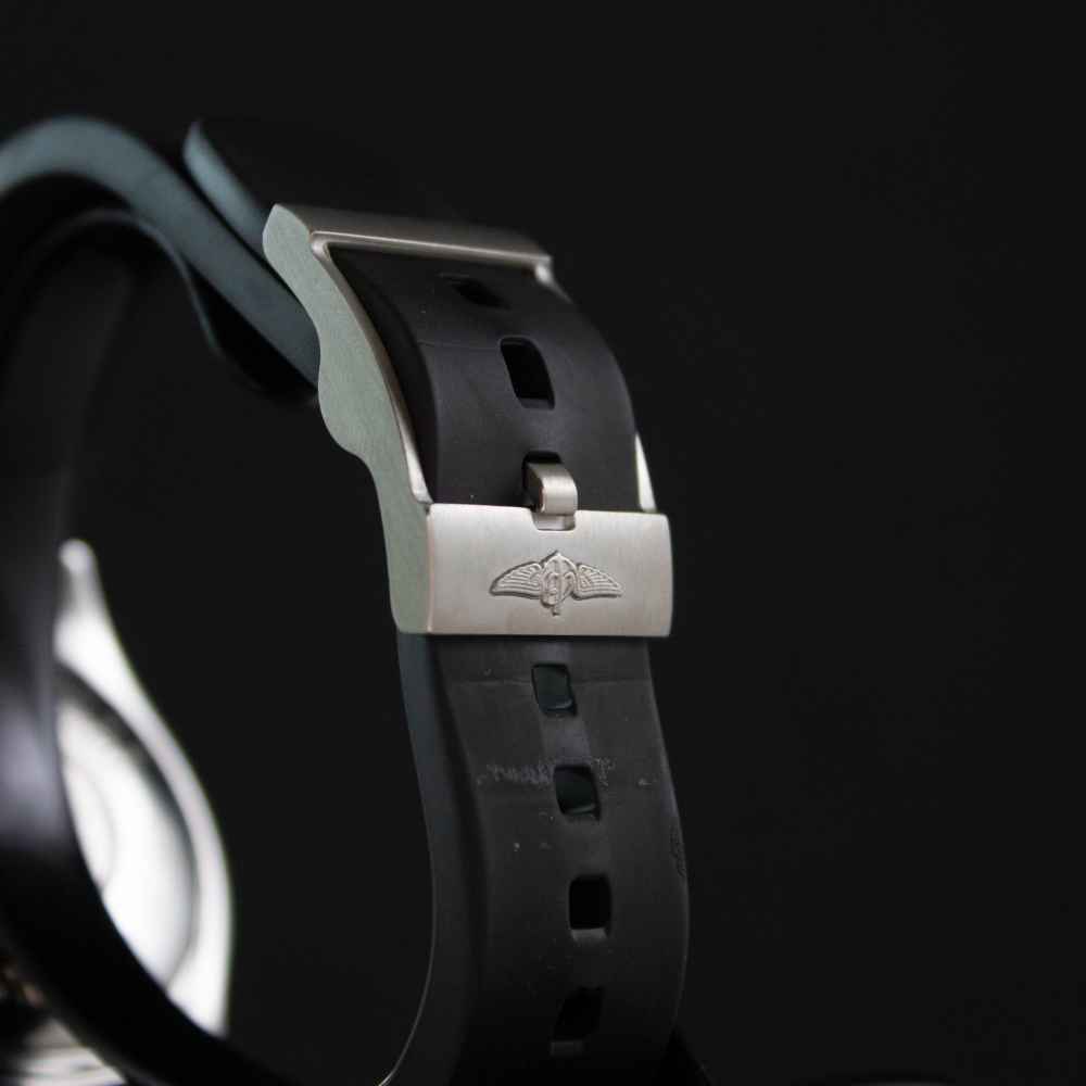 Watch Breitling Superocean second-hand