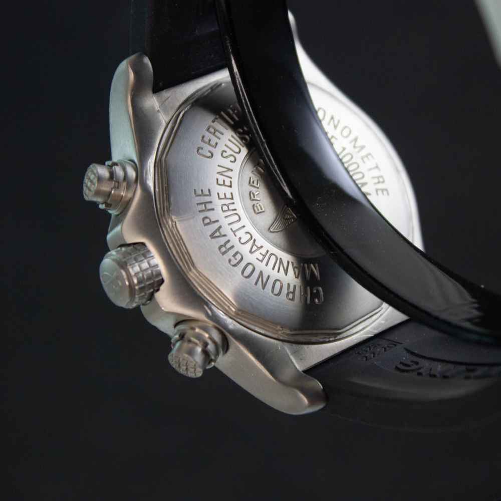 Reloj Breitling Chrono Avenger M1 inicio.second_hand