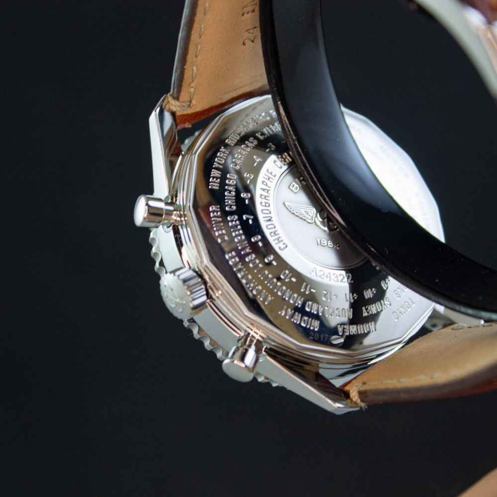 Watch Breitling Navitimer second-hand