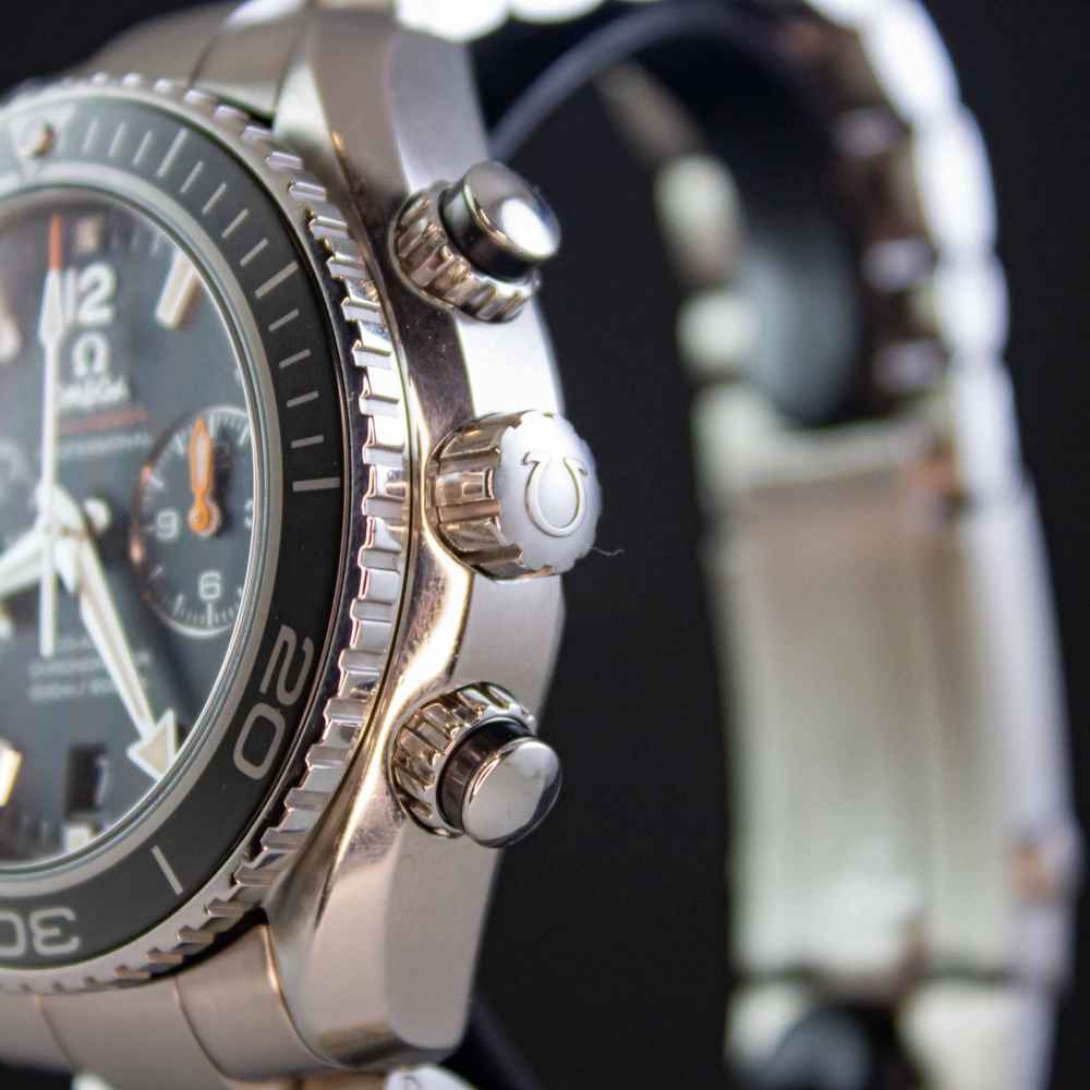 Watch Omega Seamaster Planet Ocean Chrono second-hand